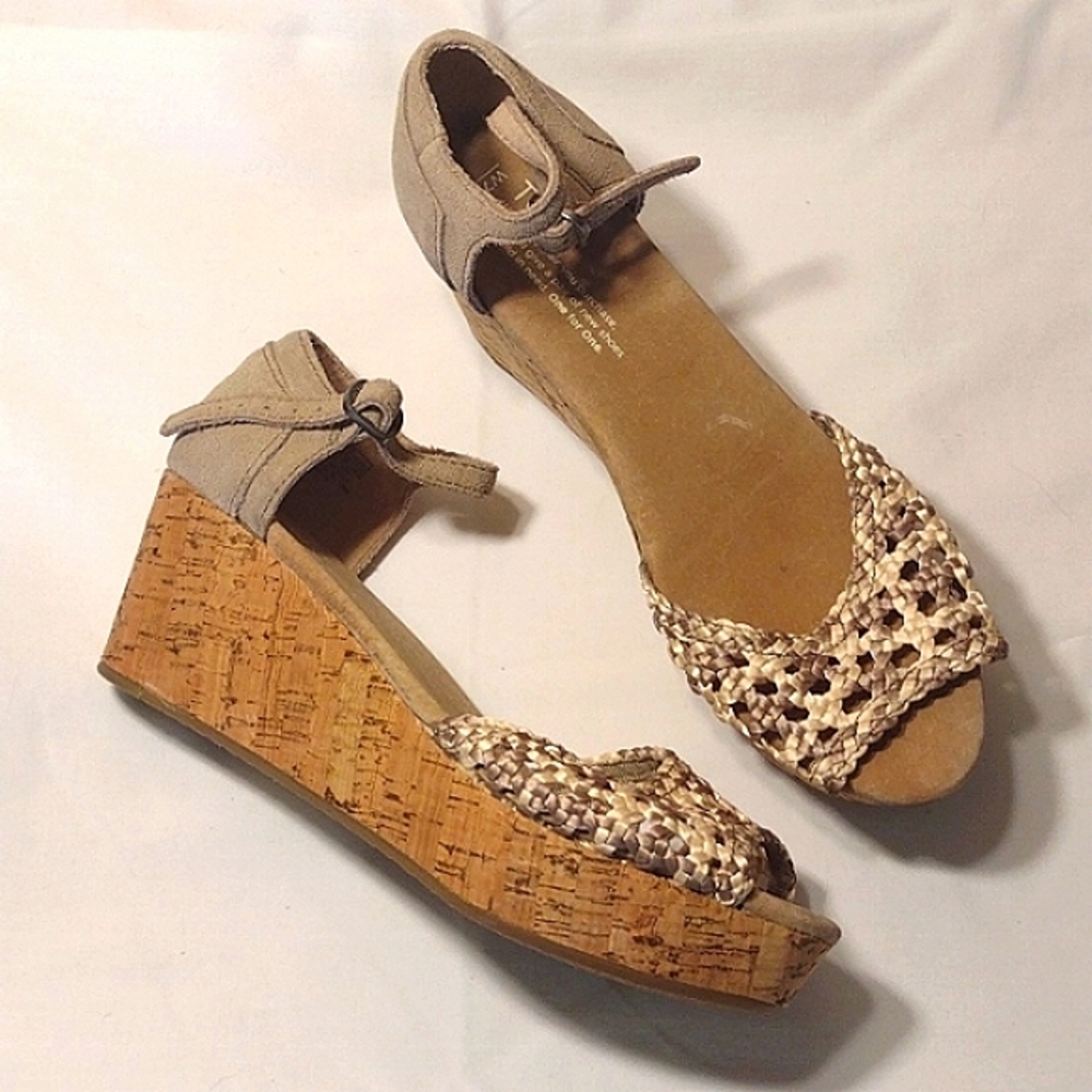 NWOB Tom's Cork Wedge Sandals!